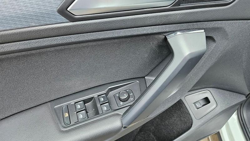 Volkswagen Tiguan (2023) 2.0 TDI 110kW záruka  - fotka 22 z 37