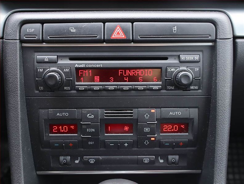 Audi A4 (2005) 2.0 TDI, Automat, Xenony - fotka 11 z 15