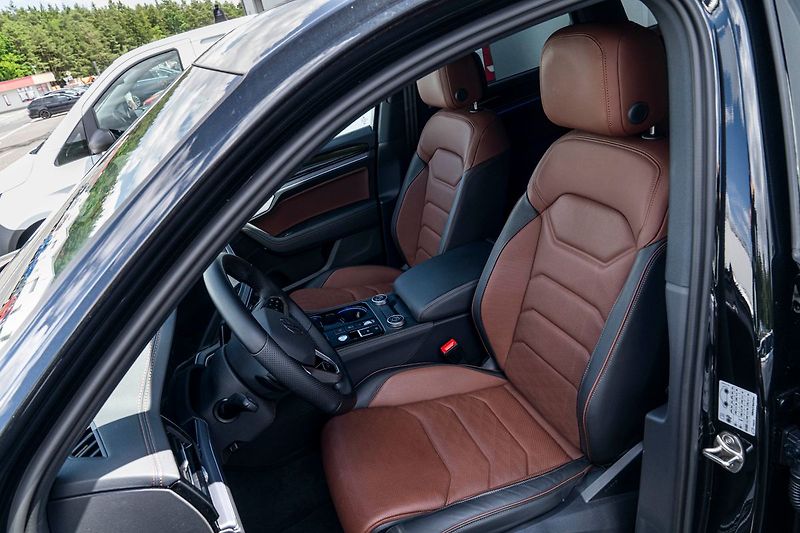 Volkswagen Touareg 3.0TDI 210kW RLine Tažn ZÁRUKA - fotka 8 z 22