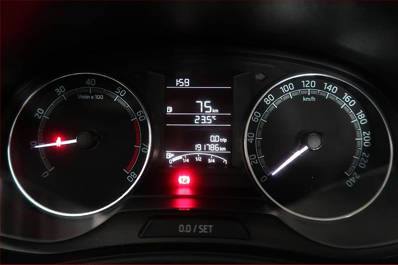 Škoda Fabia (2020) Ambition 1.0 TSI, ČR,1.maj - fotka 11 z 15