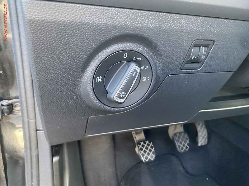 Seat Ibiza (2019) 1.0 TSi, Style, navi - fotka 15 z 16