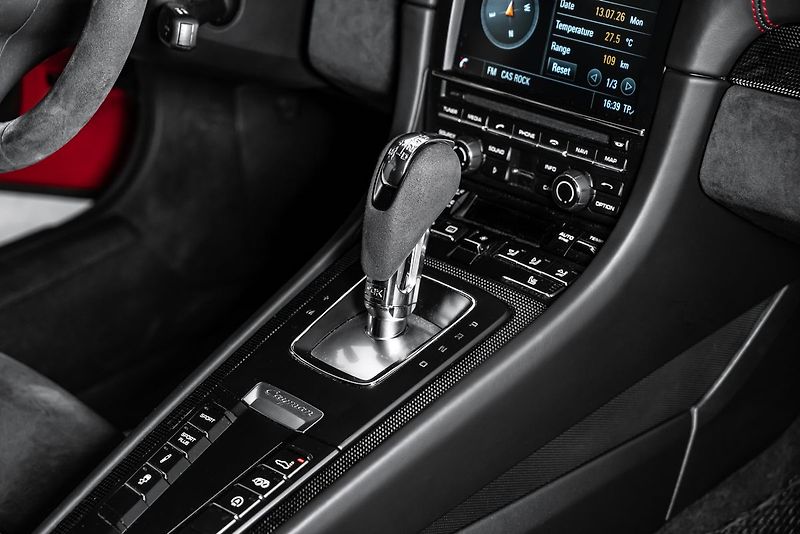 Porsche Cayman GTS, 1.majitel, TOP stav - fotka 18 z 26