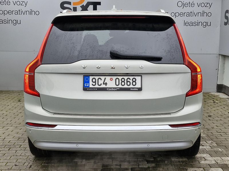 Volvo XC90 AWD Plug-in Hybrid Inscription - fotka 6 z 9