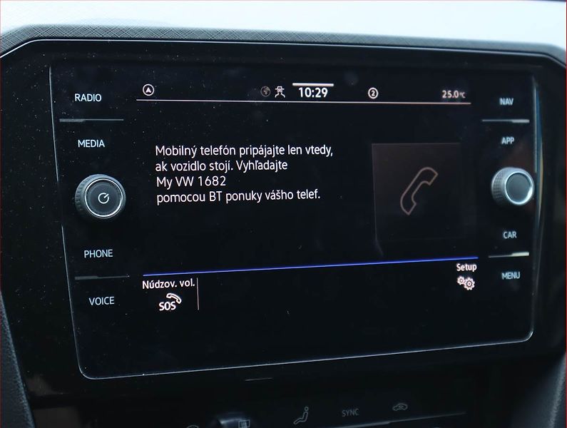 Volkswagen Passat (2021) 2.0 TDI, Automat, Serv.kniha - fotka 21 z 23