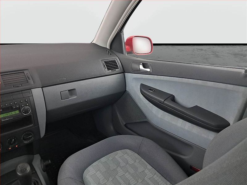 Škoda Fabia (1999) 1.4, po STK, Klima - fotka 8 z 13