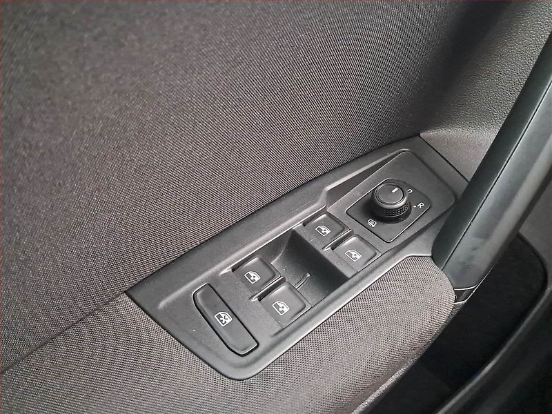 Volkswagen Tiguan (2021) 1.5 TSI - fotka 16 z 17