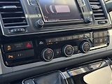Volkswagen Multivan (2017) 2.0TDi DSG Highline RZV - náhled 40
