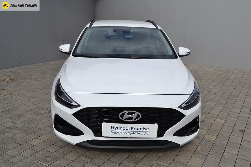 Hyundai i30 WG 1,5I MT SMART FL NAVI - fotka 42 z 45