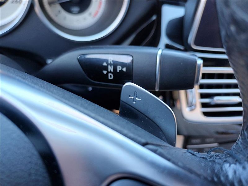 Mercedes-Benz CLS 3,0 350d,4Matic,190kw,ČR,1MAJ, - fotka 36 z 43