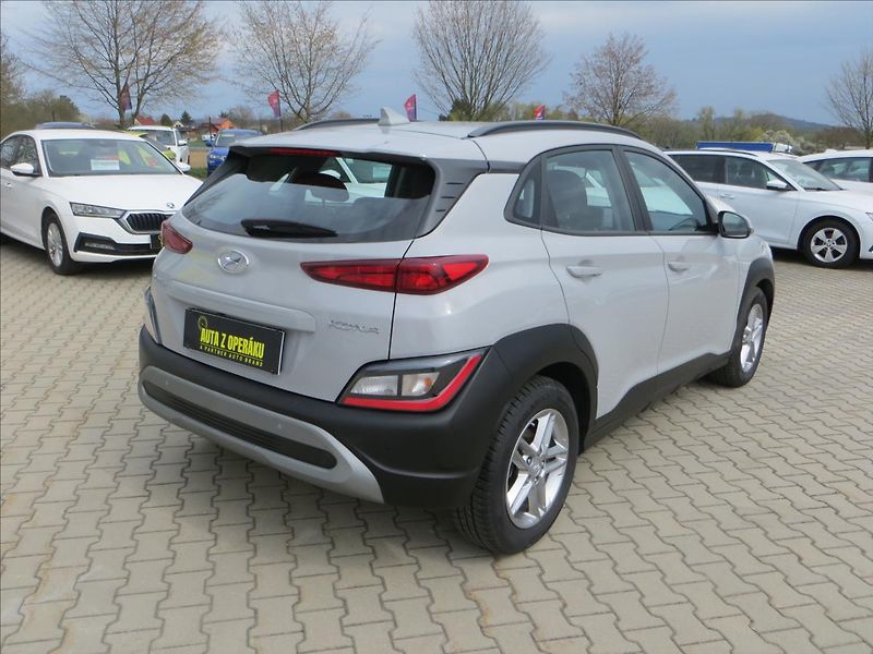 Hyundai Kona 1,0 T-GDI Comfort DCT A7 88kW - fotka 8 z 22