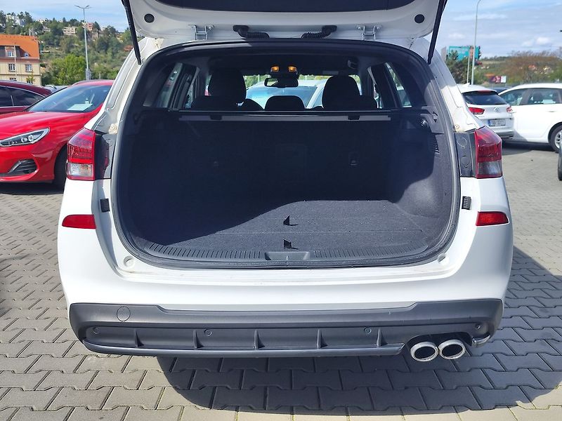 Hyundai i30 1.5 T-GDI/117kW N-Line - fotka 9 z 35