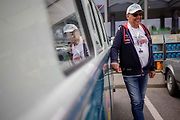 Druhá jízda Oldtimer Expressu mířila z Prahy do řeckých Atén. Pauza při jední z etap.