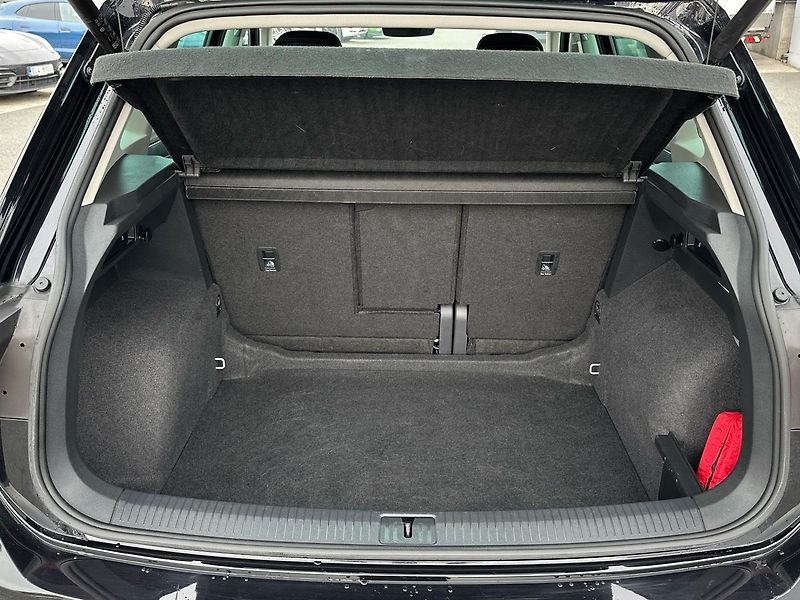 Volkswagen Tiguan Life 2,0 TDI 110 kW 6G - fotka 14 z 23