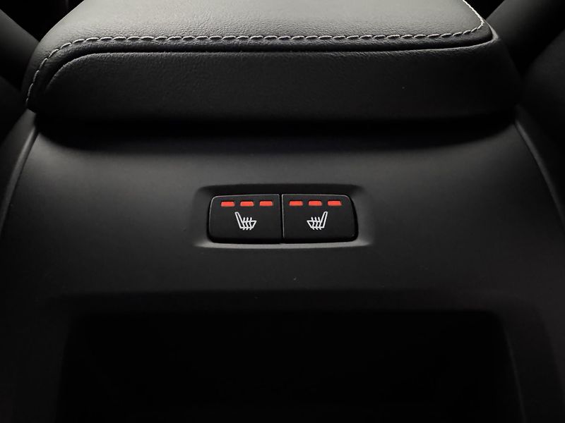 Volvo V60 T4 R-DESIGN AUT - fotka 24 z 47