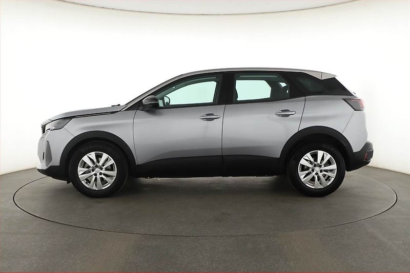 Peugeot 3008 (2023) Active Pack 1.2 PureTech - fotka 3 z 20