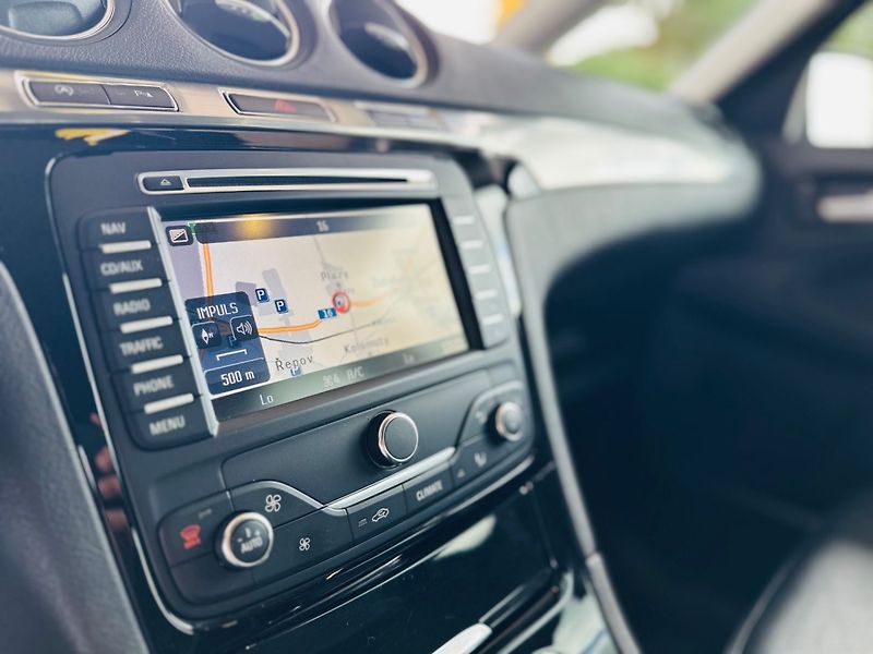 Ford S-MAX (2014) TDCi TITANIUM, 100% KM - fotka 9 z 14
