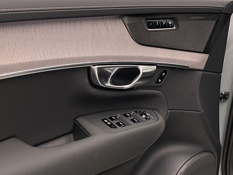 Volvo XC90 (2026) B5 AWD AUT BRIGHT PLUS 7míst - fotka 30 z 70