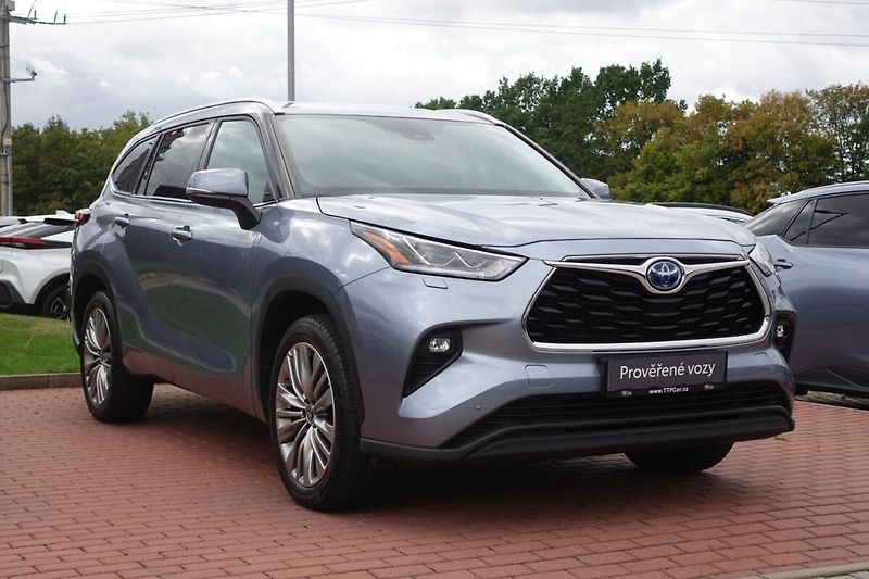 Toyota Highlander 2,5HSD Prestige 4x4 - fotka 3 z 34