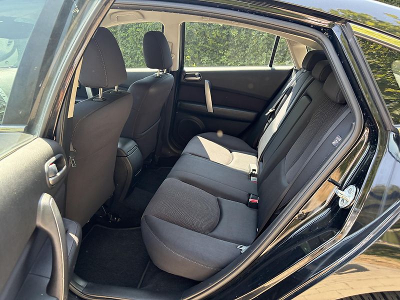 Mazda 6 1.8 Sport TE - fotka 20 z 30