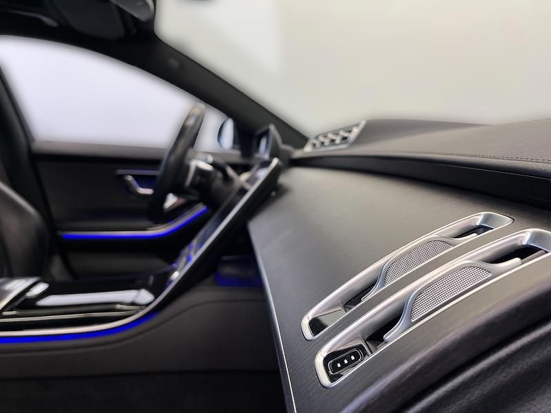 Mercedes-Benz Třídy S 350 d 4MATIC L - fotka 17 z 23