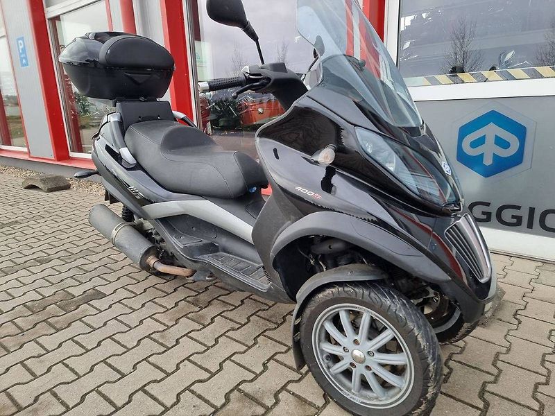 Piaggio MP3 400 LT (2010) - fotka 4 z 19