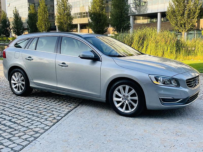 Volvo V60 2.0D4 5V AUTOMAT KAMERA TAŽNÉ - fotka 10 z 43