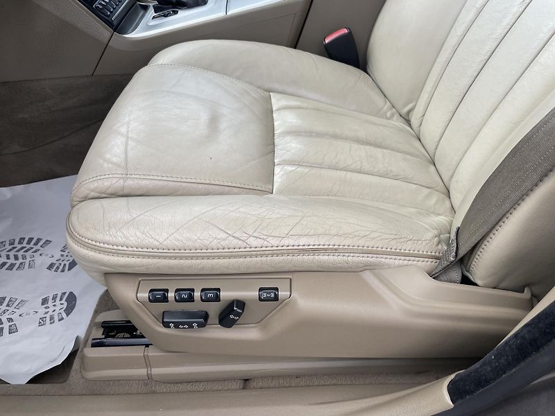 Volvo XC90 2.5TDi D5 200PS AWD R-DESIGN!! - fotka 169 z 180