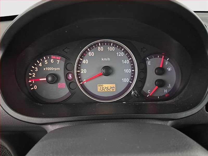 Hyundai Atos (2008) 1.1 i, nová STK, rezervace - fotka 11 z 15