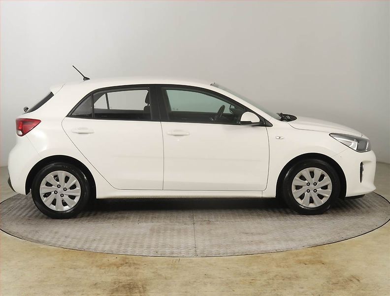 Kia Rio (2018) 1.25 CVVT, Serv.kniha - fotka 6 z 16