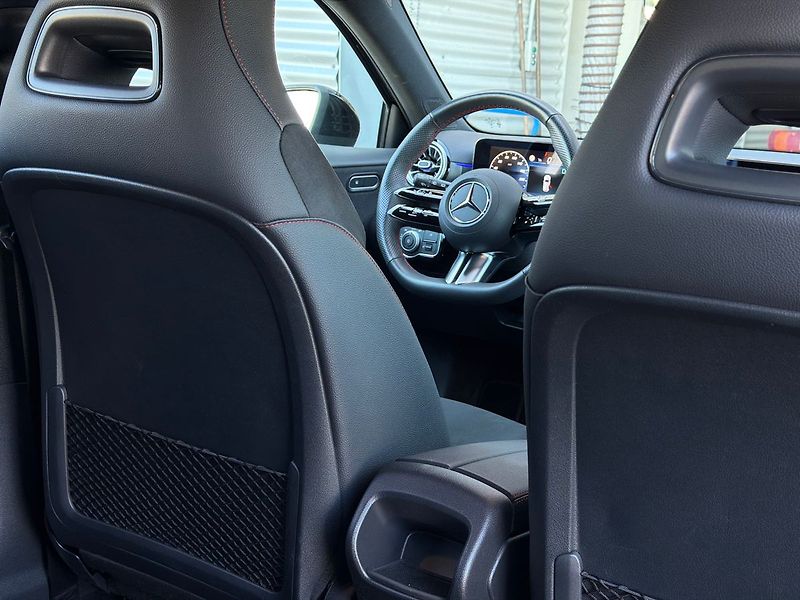 Mercedes-Benz Třídy A A 200 d AMG Style Edition - fotka 29 z 34