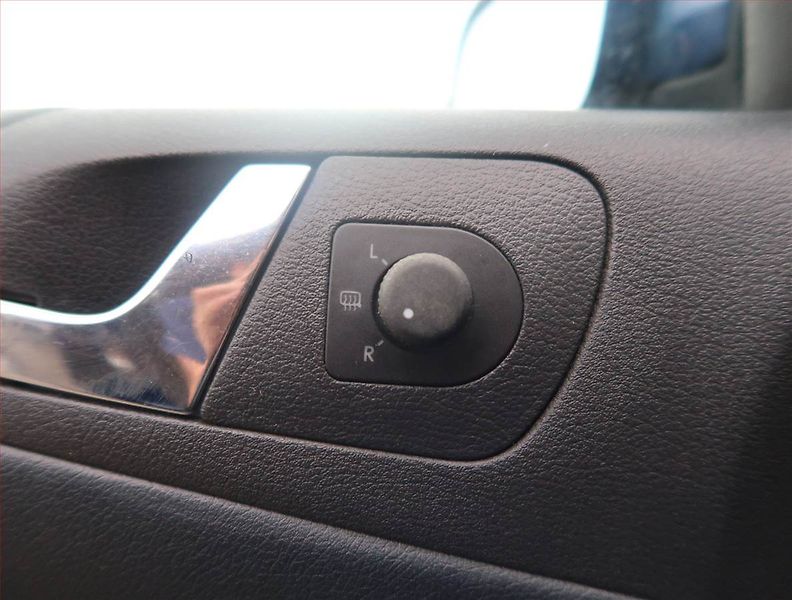 Škoda Octavia (2009) 1.6, LPG, nová STK, Tažné - fotka 17 z 17