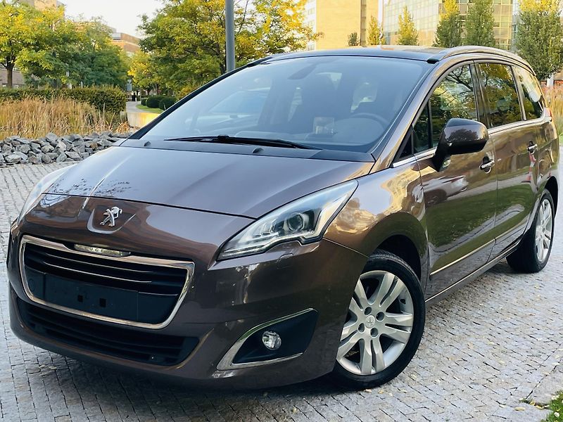 Peugeot 5008 2.0HDi MAN 1MAJITEL SENZORY  - fotka 1 z 43