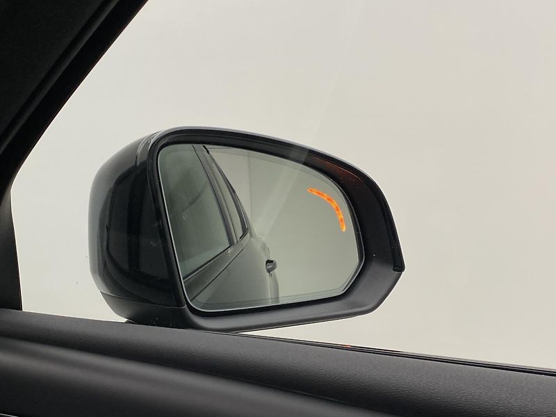 Volvo XC40 (2026) B3 AUT DARK ULTRA  - fotka 32 z 64