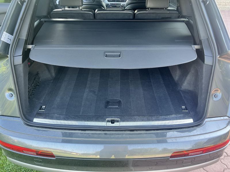 Audi Q7 3.0TDI 200KW,S-LINE,VZDUCH,TZ - fotka 17 z 52