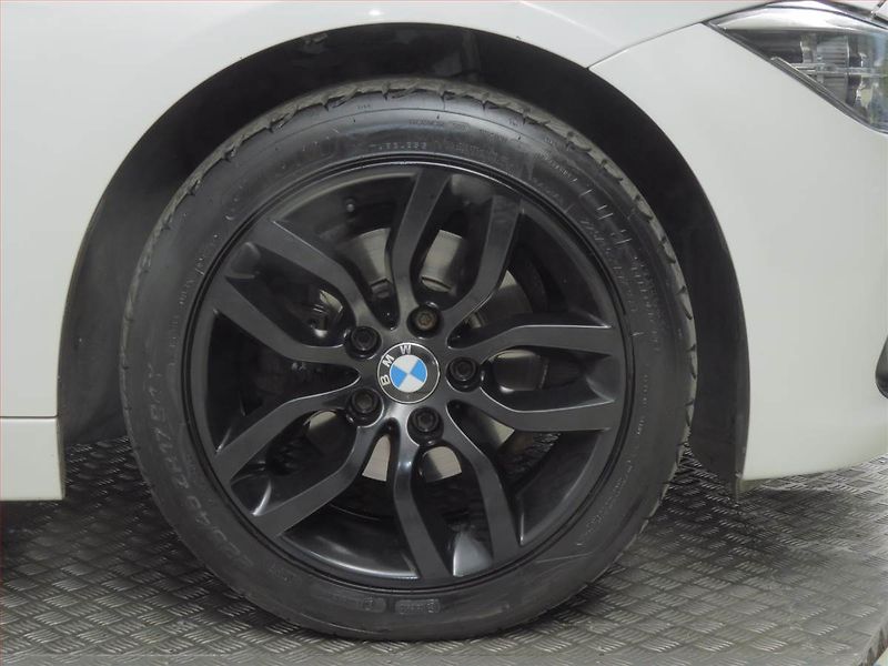 BMW Řada 3 (2017) 316 d, Automat, Navi, Tempomat - fotka 15 z 22