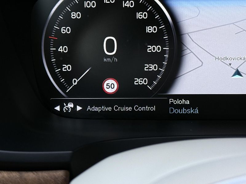 Volvo S90 B5 AWD (nafta) // tažné zaříz. - fotka 25 z 38