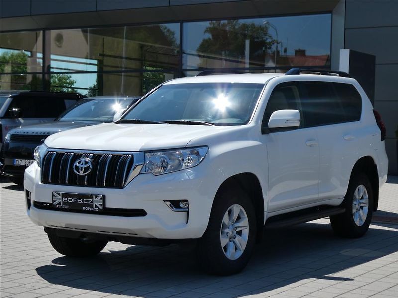 Toyota Land Cruiser 2,8 D-4D 150kW 2Maj, ČR, DPH - fotka 3 z 41