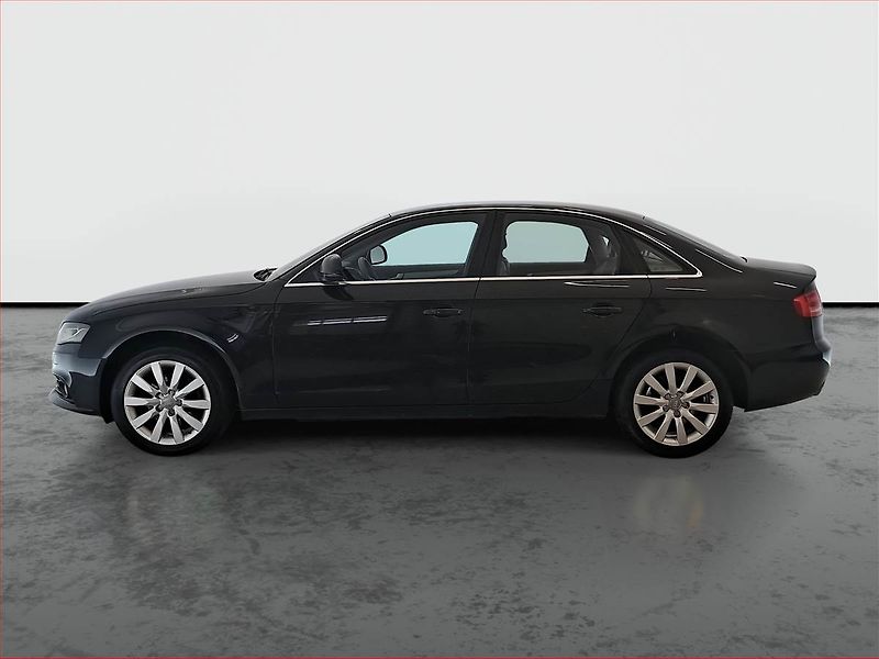 Audi A4 (2008) 2.0 TDI, Xenony, Tempomat - fotka 3 z 17