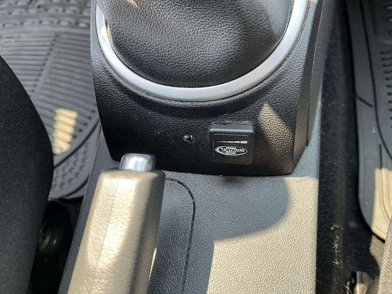 Renault Clio 1.2 - LPG - fotka 23 z 28