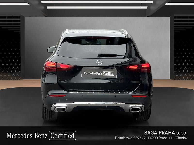 Mercedes-Benz GLA 200 off-road vehicle Progressi - fotka 5 z 21