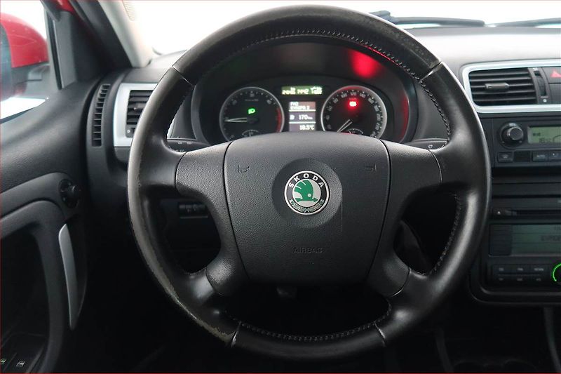 Škoda Fabia (2008) Ambition 1.4 TDI, nová STK - fotka 14 z 14