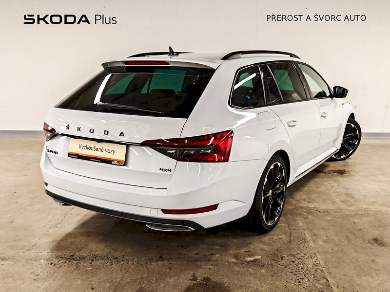 Škoda Superb (2023) Combi 2.0 TDI 147 kW DSG 4x4 S - fotka 2 z 31