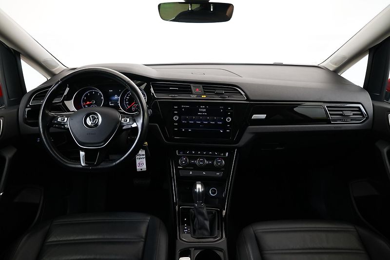 Volkswagen Touran - fotka 6 z 6