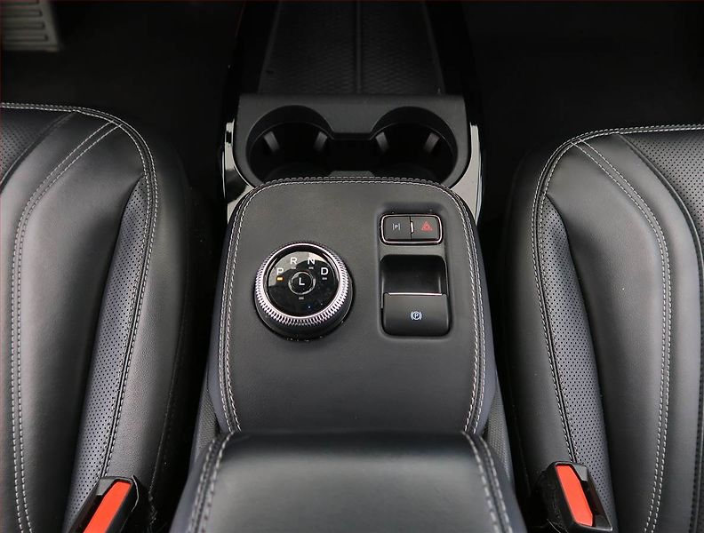 Ford Mustang Mach-E (2021) Standard Range RWD, SoH 94% - fotka 13 z 34