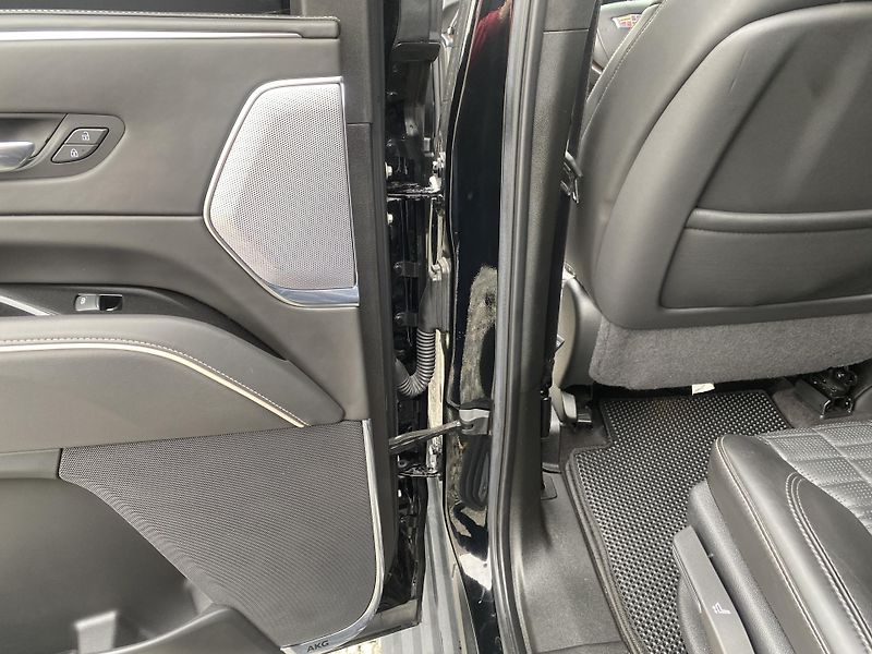 Cadillac Escalade 6.2i V8 430PS FULL 46TKM LPG!! - fotka 100 z 168