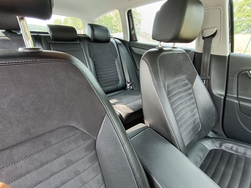 Volkswagen Passat (2013) VW Passat 2.0 TDI 4Motion DSG - fotka 13 z 32