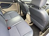 Ford Focus 1.6 Ghia - náhled 16