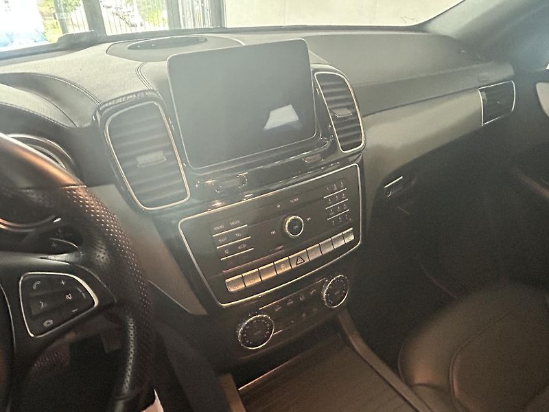 Mercedes-Benz GLE (2019) 400 4M coupé - fotka 22 z 33