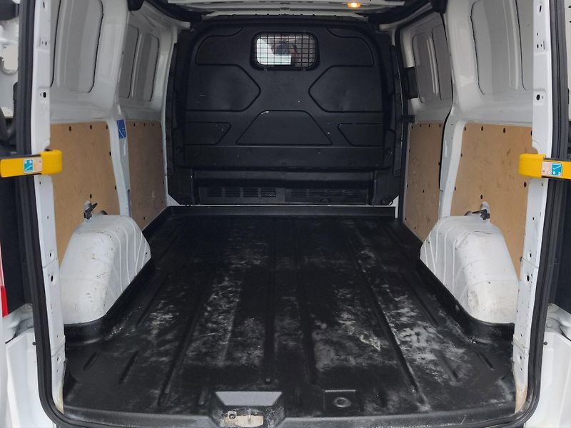 Ford Transit Custom (2020) L1 2.0 EcoBlue 79kW, ČR, Tažné - fotka 21 z 22