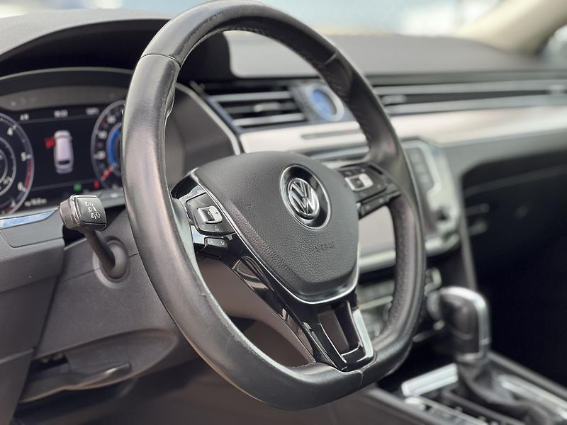 Volkswagen Passat Alltrack 2.0TDi 176kw 4X4 DSG  - fotka 18 z 55